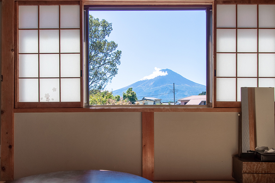 部屋からの富士山3
